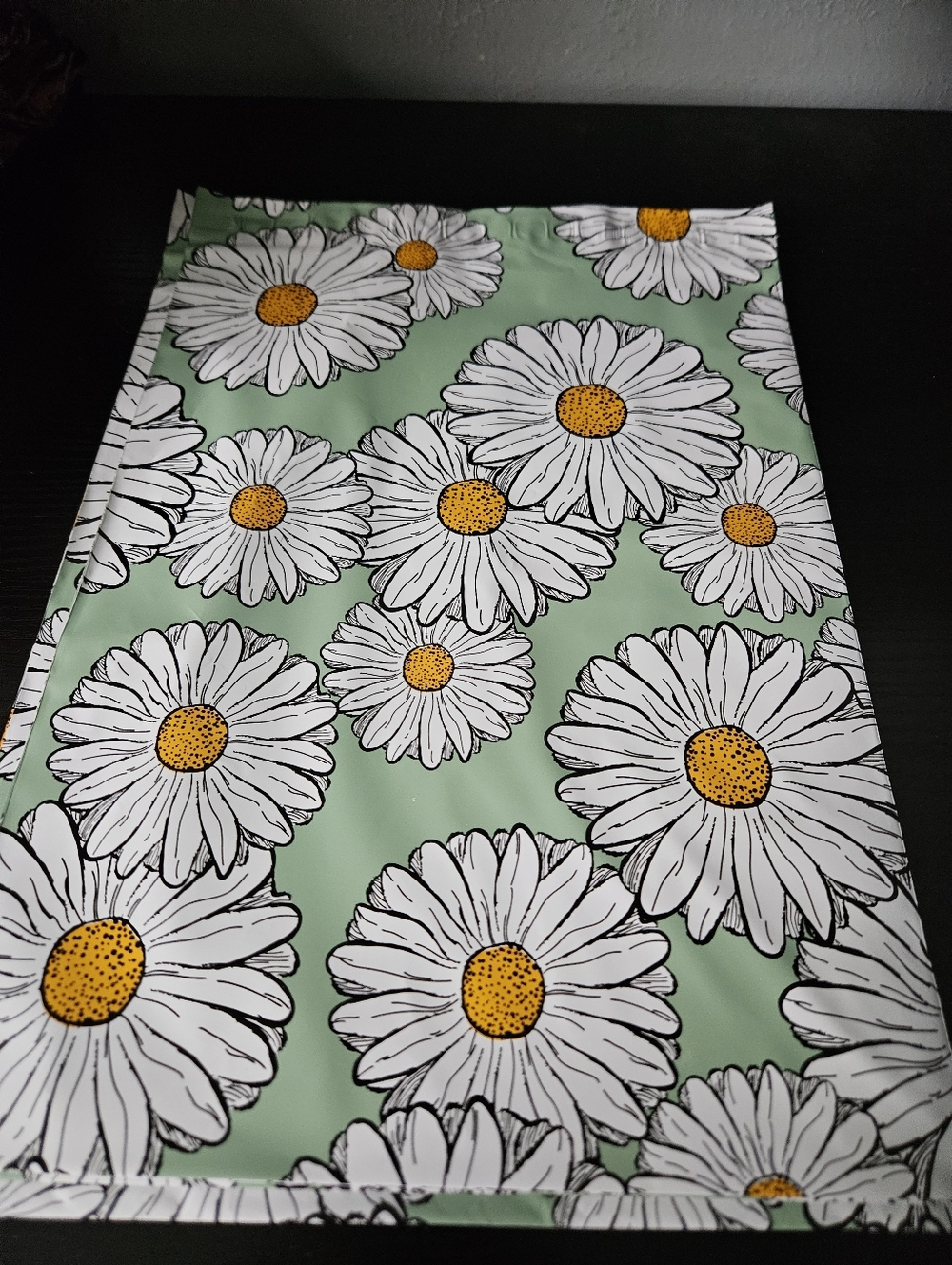 Green Daisy Polymailer Packages
